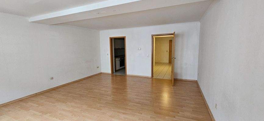 Wohnzimmer Seite zur Küche