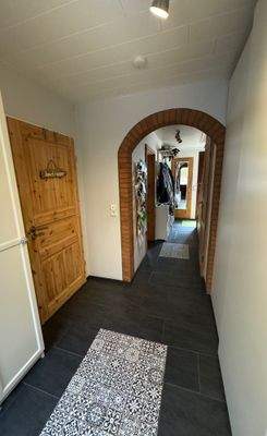 Flur im Souterrain.jpeg