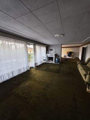 Großzügiges Wohnzimmer 