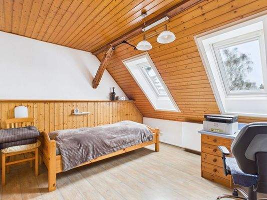 Lichtdurchflutetes Kinderzimmer