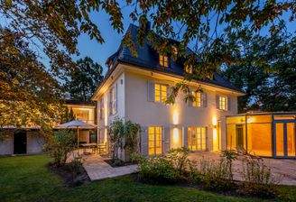 Altbauvilla mit Gästehaus