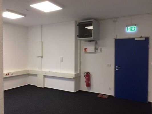 Eingang/Büro 1