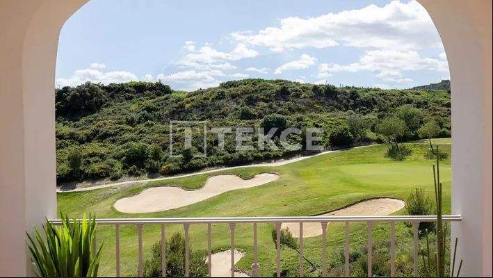 Townhouses in Estepona with Exclusive Pools and Gardens