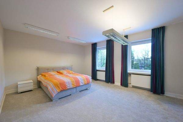 Schlafzimmer II im OG