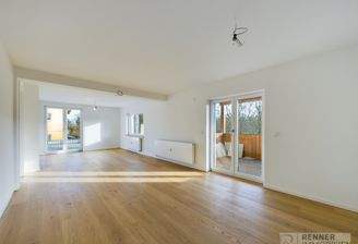 CAM02915G0-PR0050-STILL001