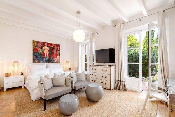 Gemütliches Schlafzimmer im Erdgeschoss