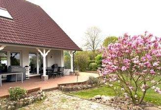 Garten mit Terrasse