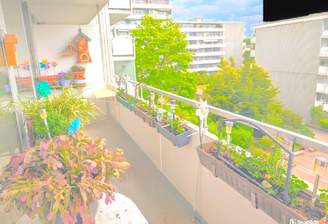 Teilansicht Balkon.png