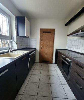 Küche/Zugang Abstellraum