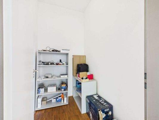B2 Abstellraum klein