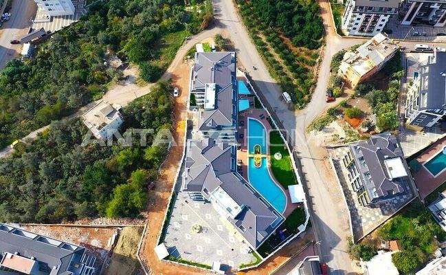 Detached Sea-View House with Private Pool in Alanya