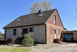 Wohnhaus mit Garage