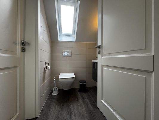 Dachgeschoss - Gäste-WC