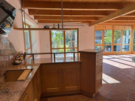 Küche mit Wohnbereich