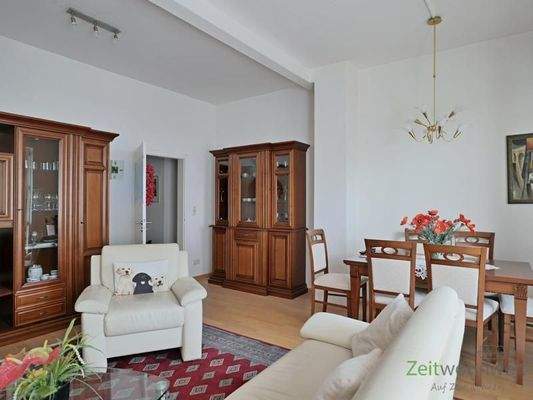 Blick zum Wohnzimmertür