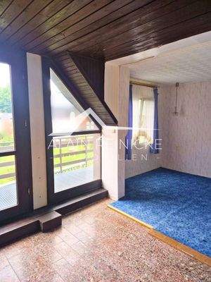 Spitzboden mit Balkon