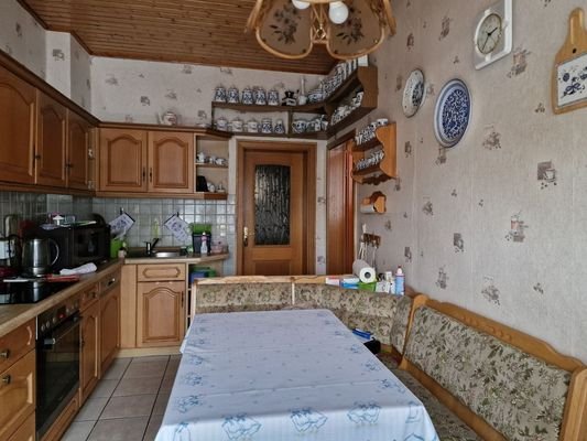 Küche m. Zugang zum Bad - Wohnung Obergeschoss 