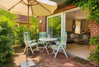 Terrasse mit viel Grün