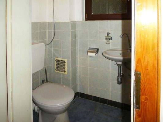 Gäste-WC im Eingangsbereich