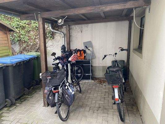 Platz für Fahrräder