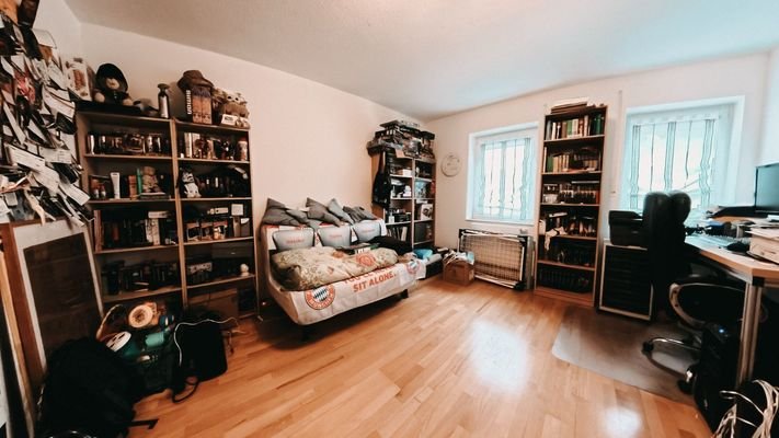 Büro / Kinderzimmer