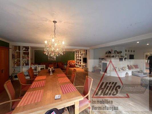 Wohn- Esszimmer