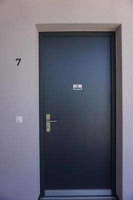 Eingangstuer.jpg