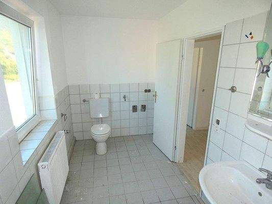 Wohnung DG – Bad / WC