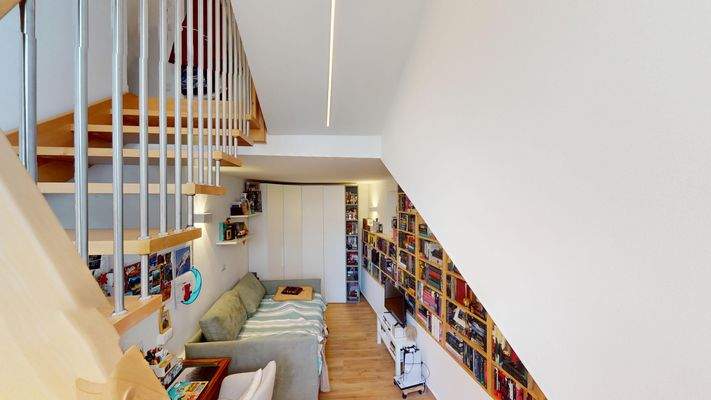 Immobilien-Wohnung-zu-kaufen-gesucht-Meran-Merano-Monolocale-vendesi-verkaufen-zu-Einzimmerwohnung-1-Zimmer-Wohnung-saniert-ristrutturato