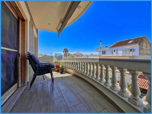 4e9787dd928a4227a030141fb3ede398-original