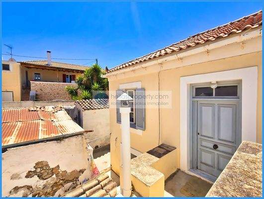 e0f551d3e8b04298bb58d9af00d169b9-original