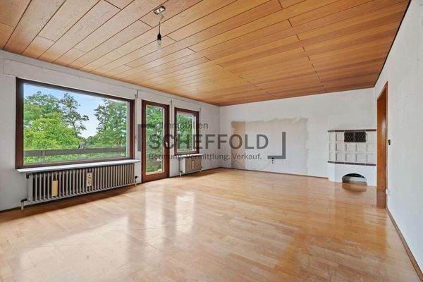 Wohnzimmer mit Kamin