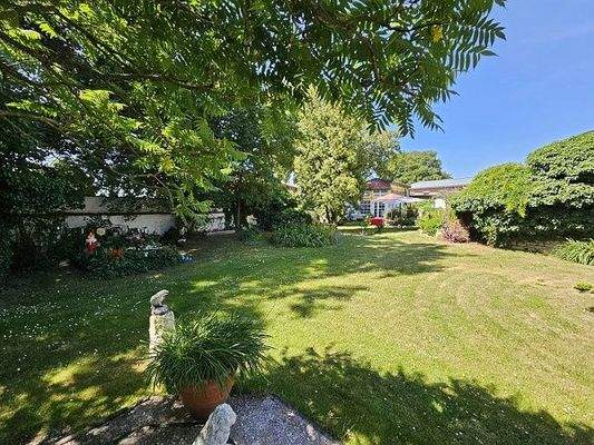 uneinsehbares Grundstück