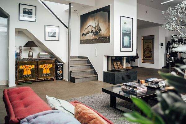 Wohnbereich mit Kamin