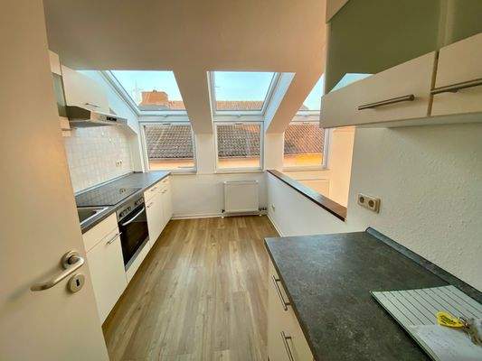 helle Einbauküche.jpeg