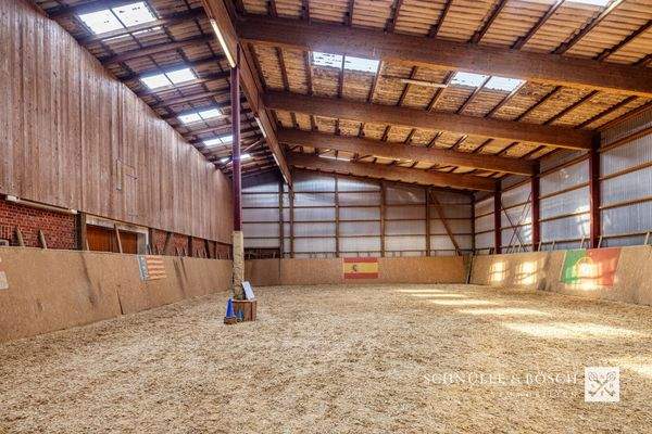 Eine tolle Reithalle