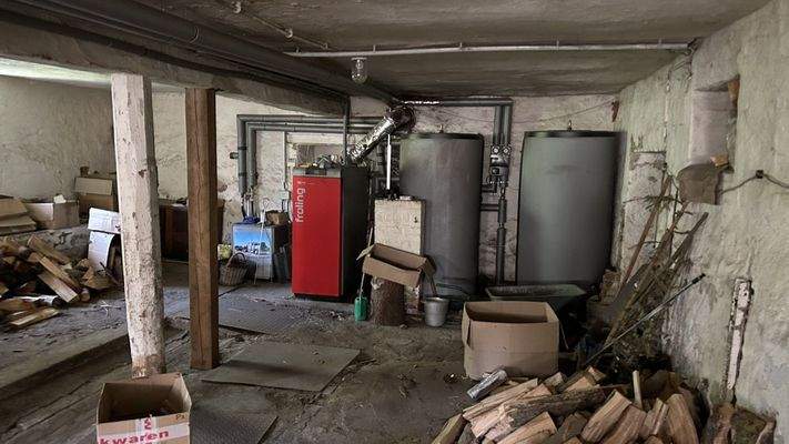 Heizung Kessel Holz / Wärmepumpe