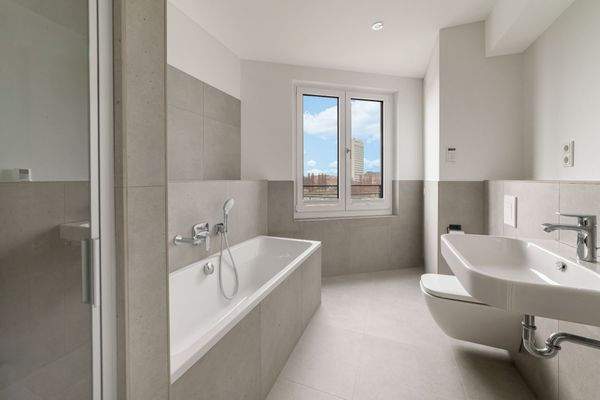 Badezimmer mit Fenster