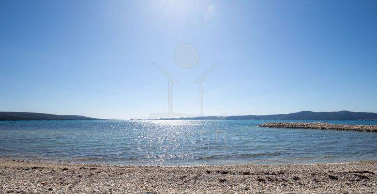 Traumhafte Villa in ruhiger Lage in Strandnähe