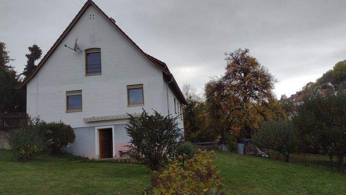 Seitliche Sicht auf das Haus