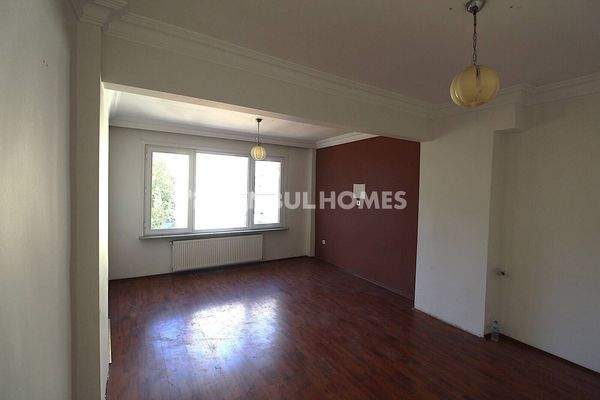 Spacious 3-Bedroom Flat Near the Bosphorus