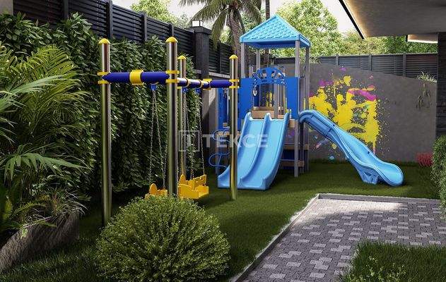 Apartments in a Complex Close to Sea in Alanya Mahmutlar Center