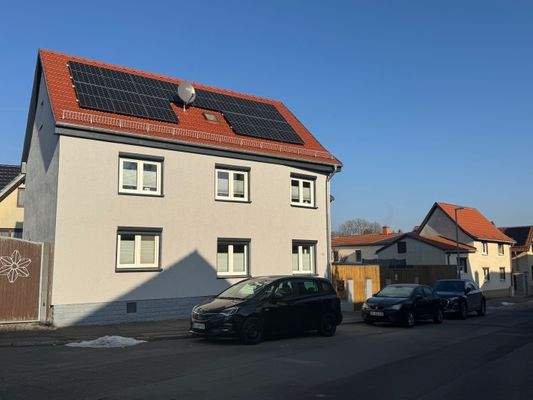 Straßenansicht - Einfamilienhaus