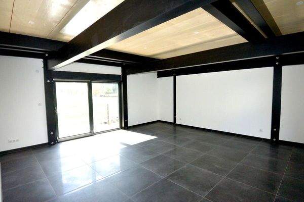 16  Hinter HWR liegend