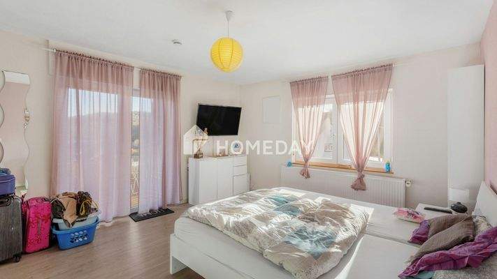 1. OG Schlafzimmer 1