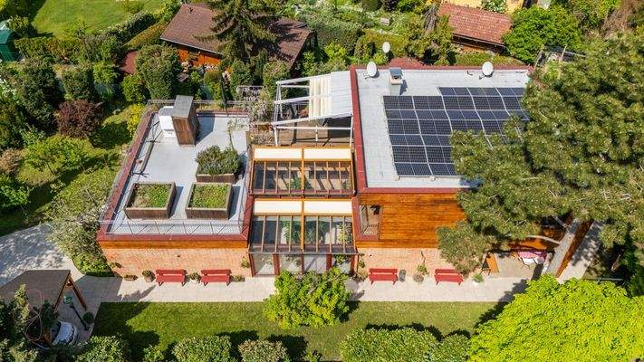 DJI_20250423055536_0880_D-HDR