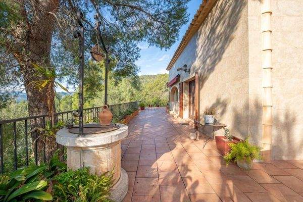 Finca in der Nähe von Bunyola zu verkaufen mit schöner freier Aussicht