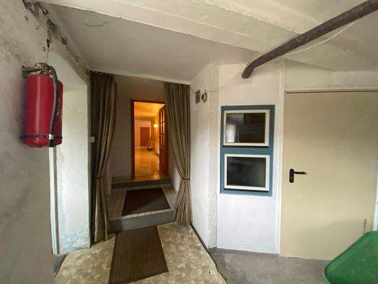 Flur Scheune zum Haus