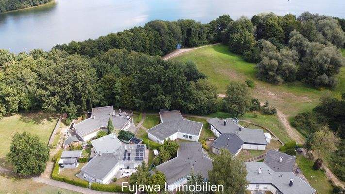 Luftbild Sternsiedlung und schwarzer See