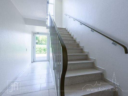 gepflegtes Treppenhaus